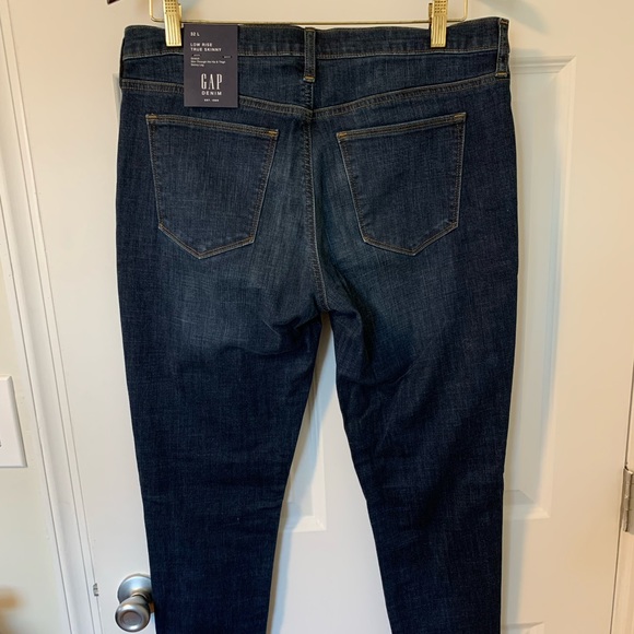 GAP Low Rise True Skinny Jeans - Picture 3 of 3